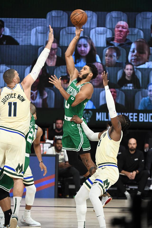 并且拥有出 并且拥有出