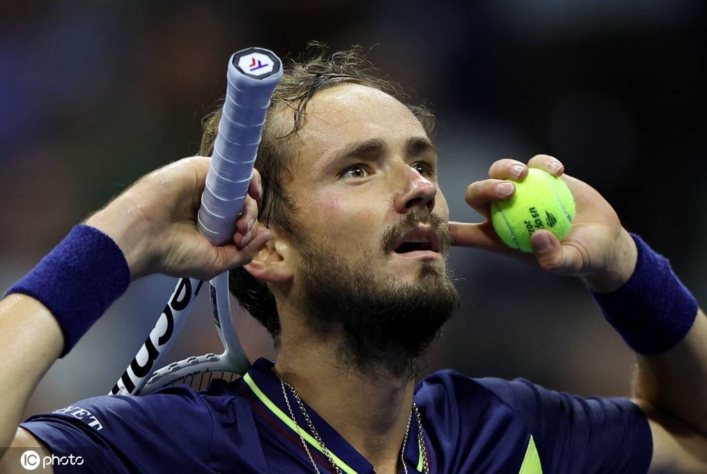 际赛场上逐 际赛场上逐